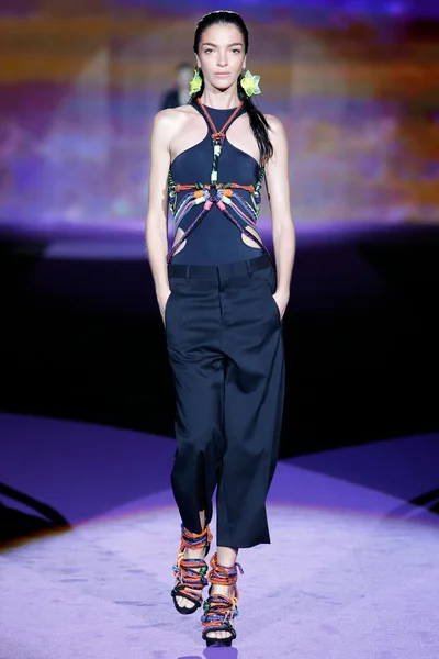 Look 1
